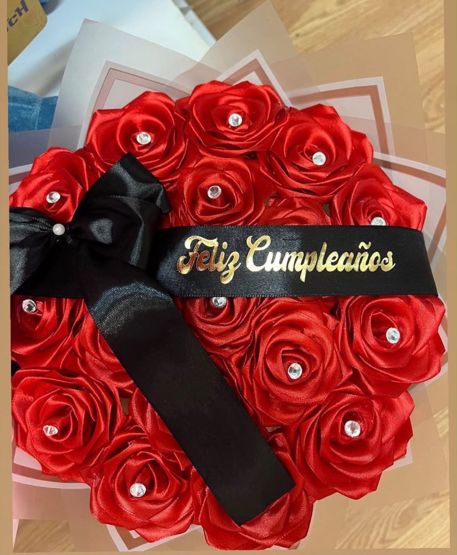 Flowers and gifts available at Boutique Salud y Vida
