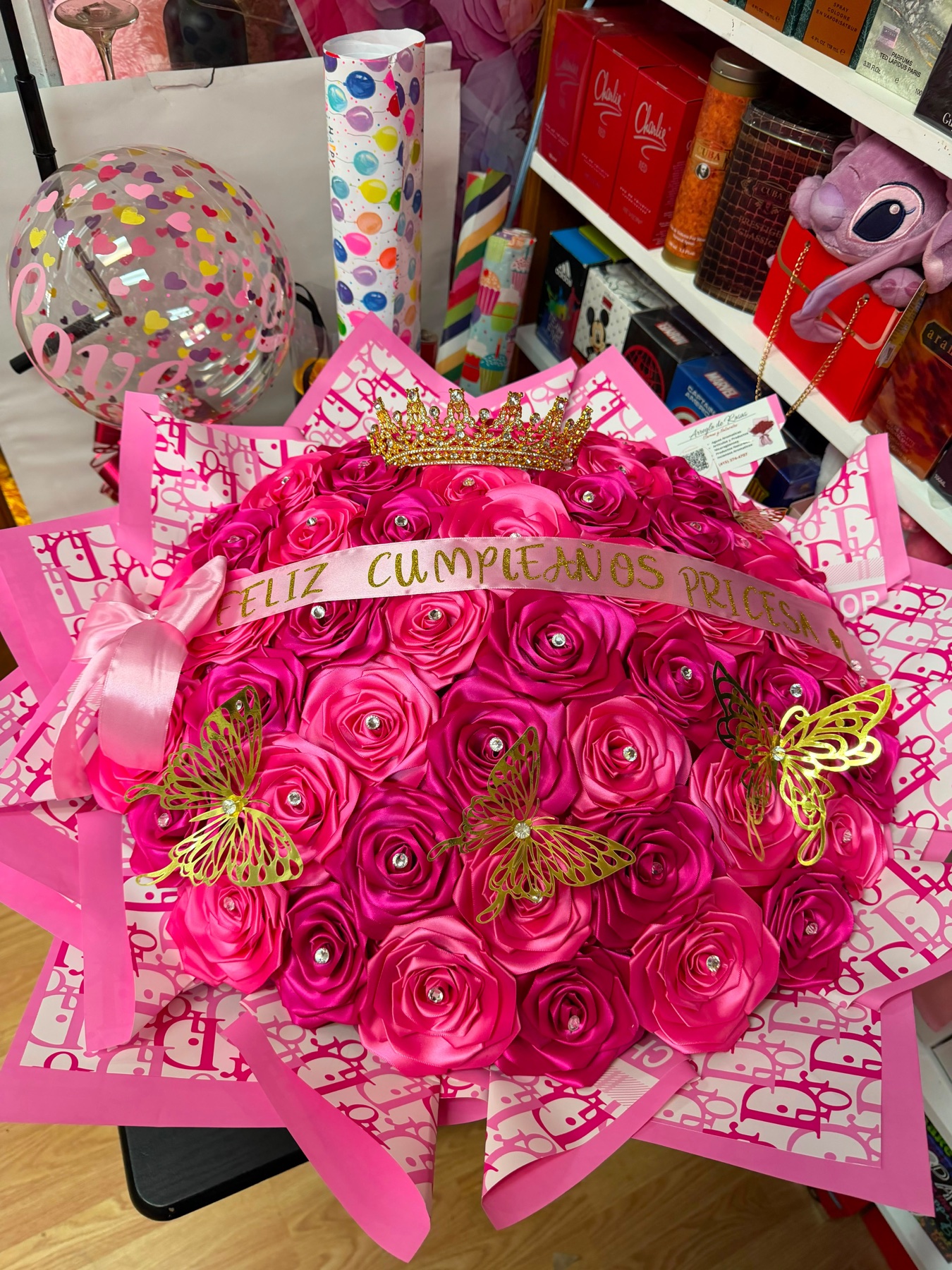 Preserved rose arrangement from Boutique Salud y Vida